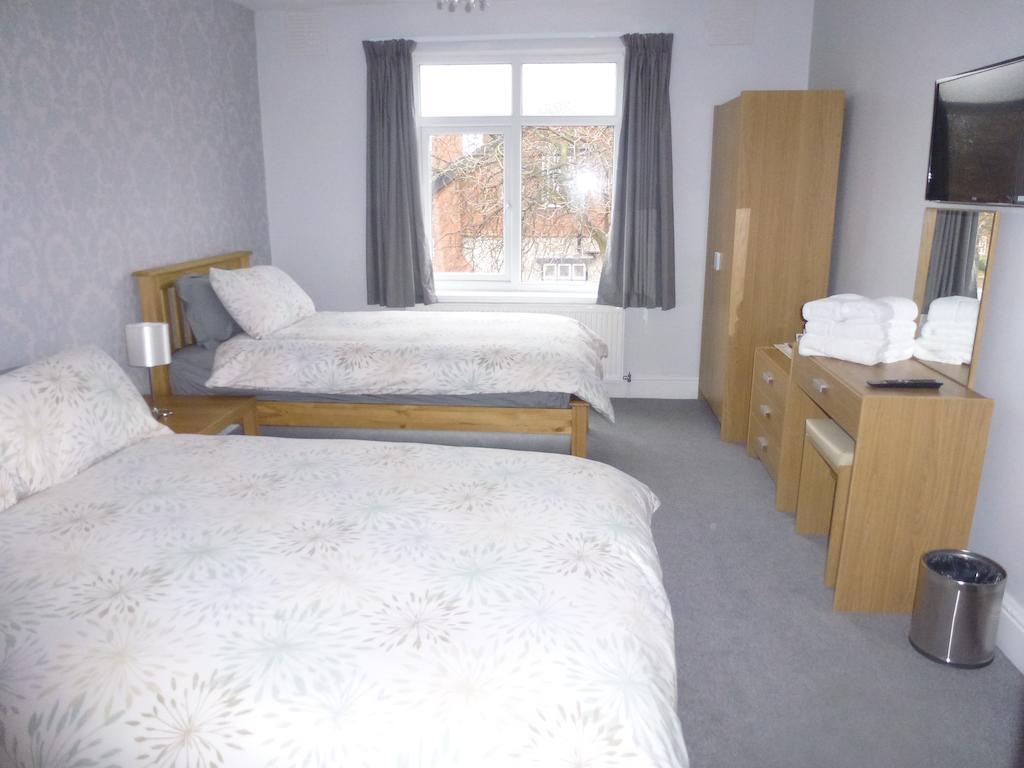 Orrell Park Hotel Ливърпул Стая снимка