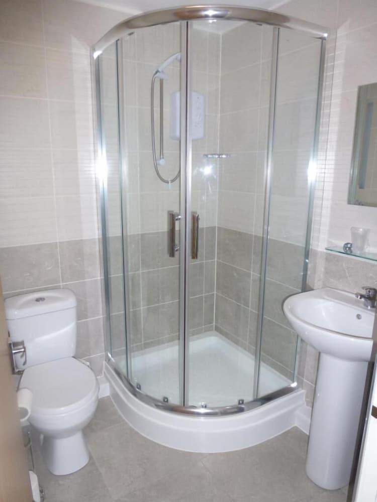 Orrell Park Hotel Ливърпул Екстериор снимка